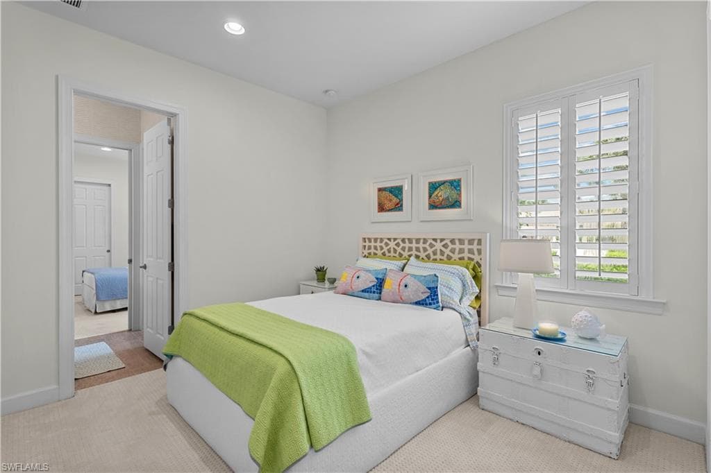 9052 Graphite Cir, Naples, FL 34120-29