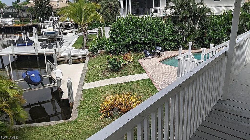 1800 Woodbine Ct, Marco Island, FL 34145-15