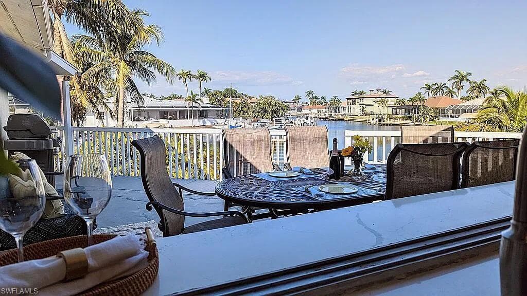 1800 Woodbine Ct, Marco Island, FL 34145-18