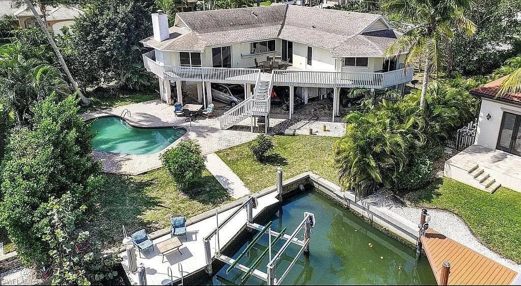 1800 Woodbine Ct, Marco Island, FL 34145-1