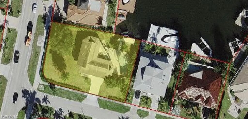 1800 Woodbine Ct, Marco Island, FL 34145-40