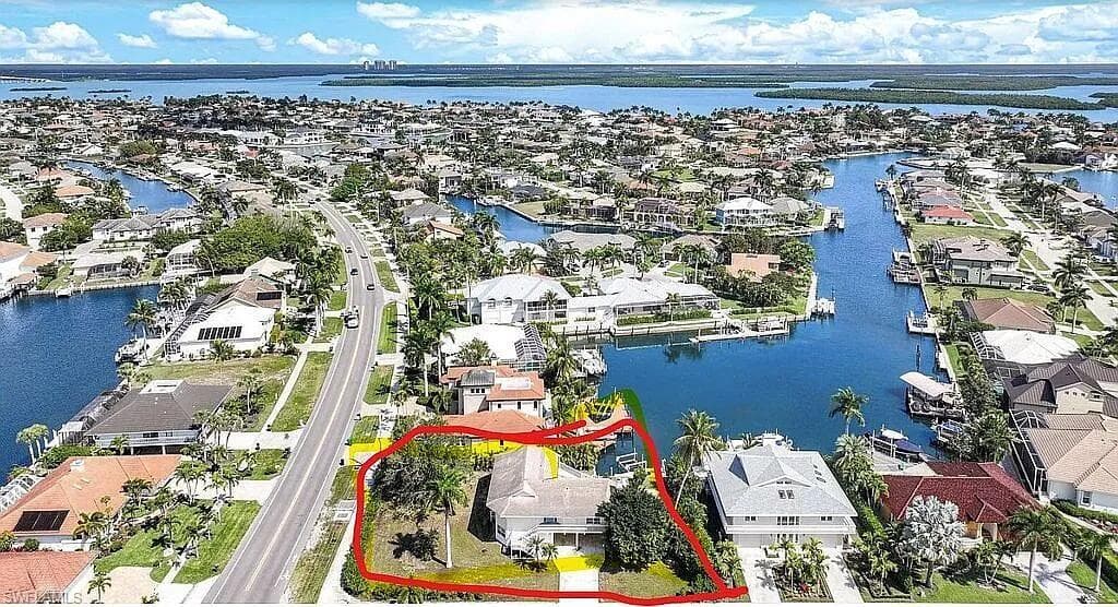1800 Woodbine Ct, Marco Island, FL 34145-47
