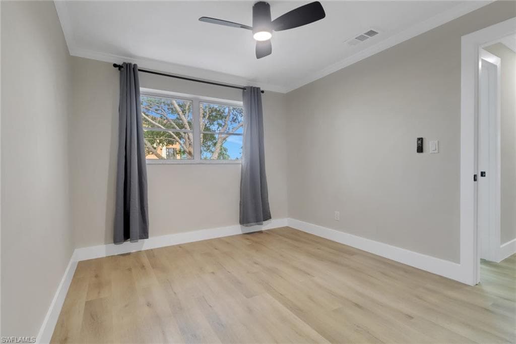 1195 Clam Ct 202, Naples, FL 34102-17