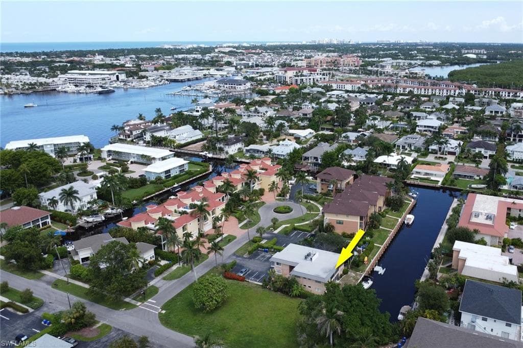1195 Clam Ct 202, Naples, FL 34102-3
