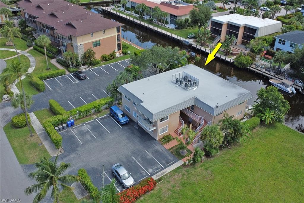 1195 Clam Ct 202, Naples, FL 34102-4