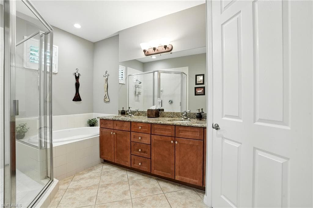 8941 Malibu St 105, Naples, FL 34113-19