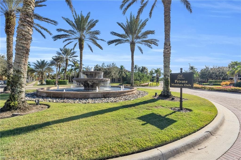 8941 Malibu St 105, Naples, FL 34113-44