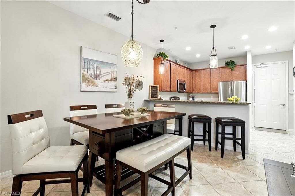 8941 Malibu St 105, Naples, FL 34113-7