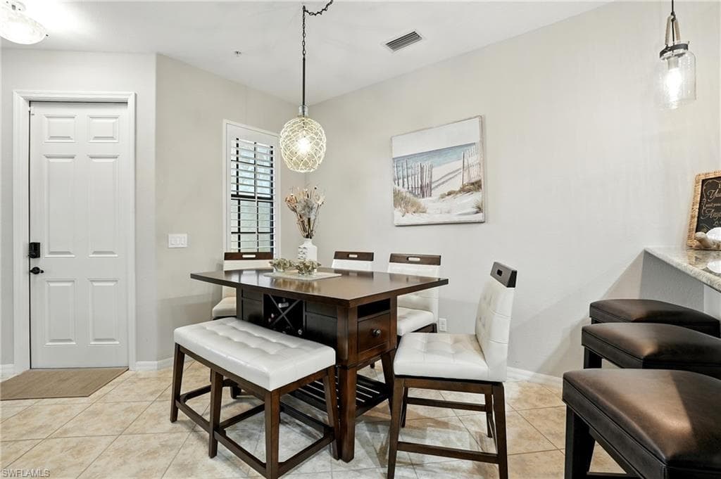 8941 Malibu St 105, Naples, FL 34113-8