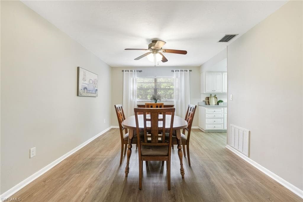 133 Briarcliff Ln, Naples, FL 34113-11