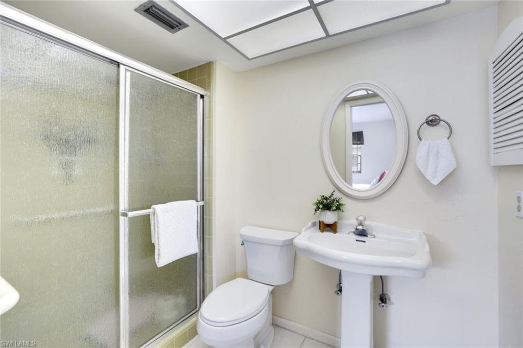 133 Briarcliff Ln, Naples, FL 34113-14