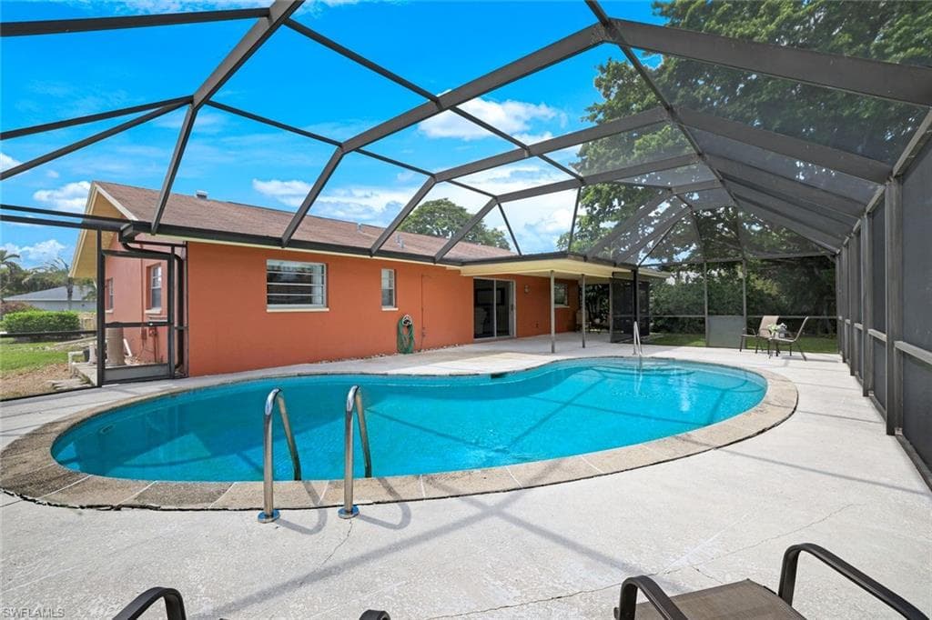 133 Briarcliff Ln, Naples, FL 34113-20
