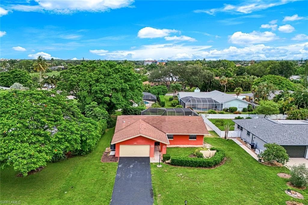 133 Briarcliff Ln, Naples, FL 34113-22