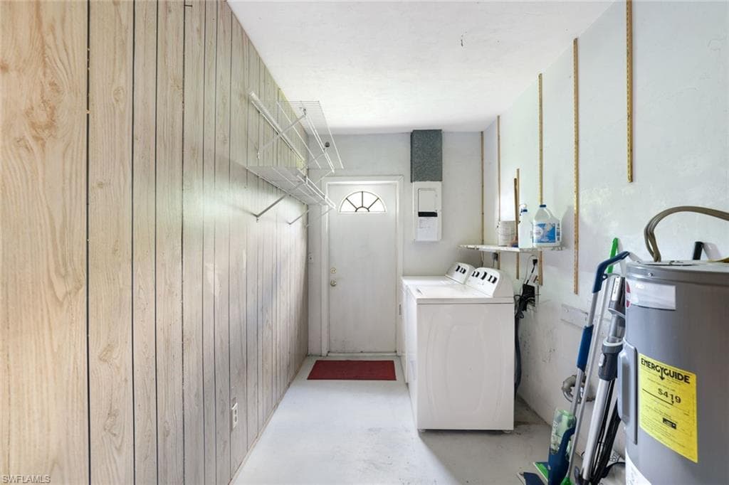 133 Briarcliff Ln, Naples, FL 34113-33