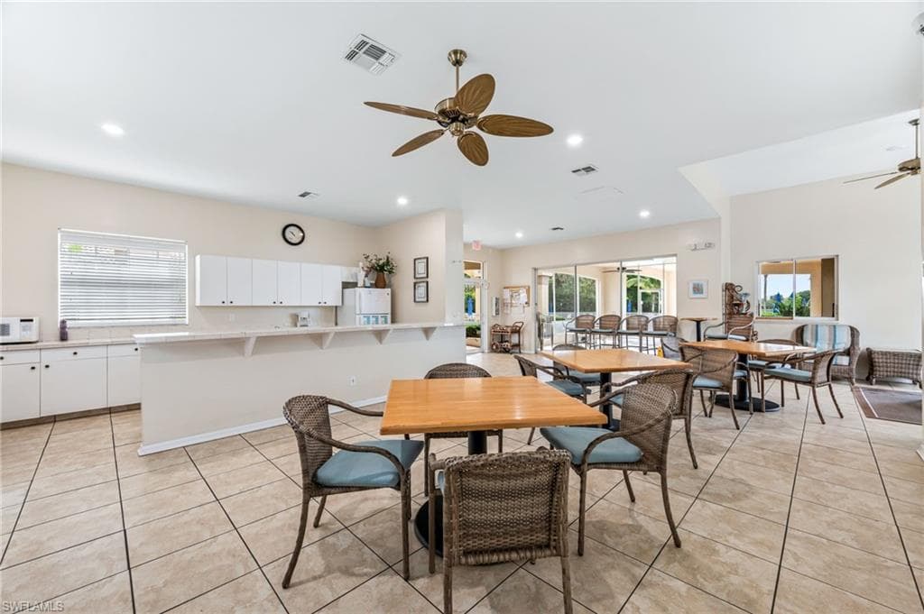 7768 Gardner Dr 202, Naples, FL 34109-20