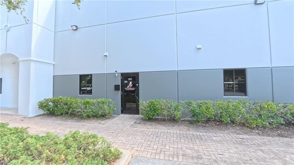 8821 Business Park Dr 406, Fort Myers, FL 33912-21