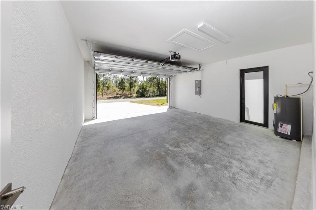 821 Newell St E, Lehigh Acres, FL 33974-26