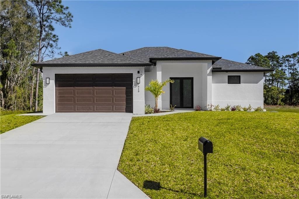 821 Newell St E, Lehigh Acres, FL 33974-3