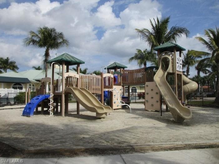 13000 Sandy Key Bend 3203, North Fort Myers, FL 33903-24