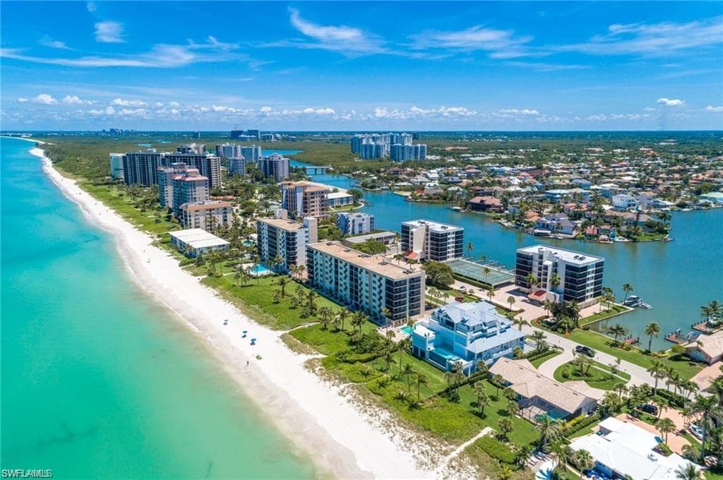 10420 Gulf Shore Dr 162, Naples, FL 34108-9