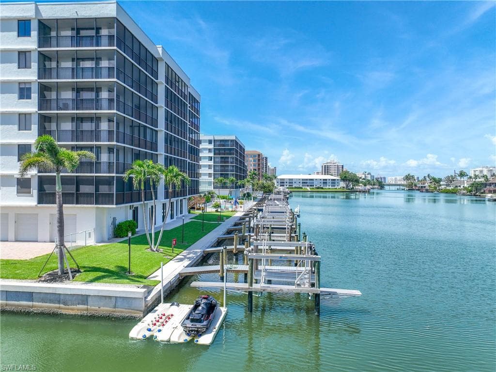 10420 Gulf Shore Dr 162, Naples, FL 34108-35