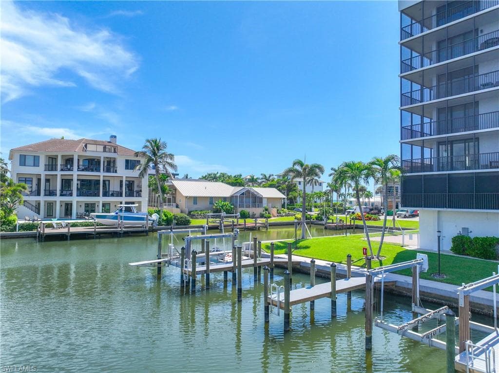 10420 Gulf Shore Dr 162, Naples, FL 34108-37