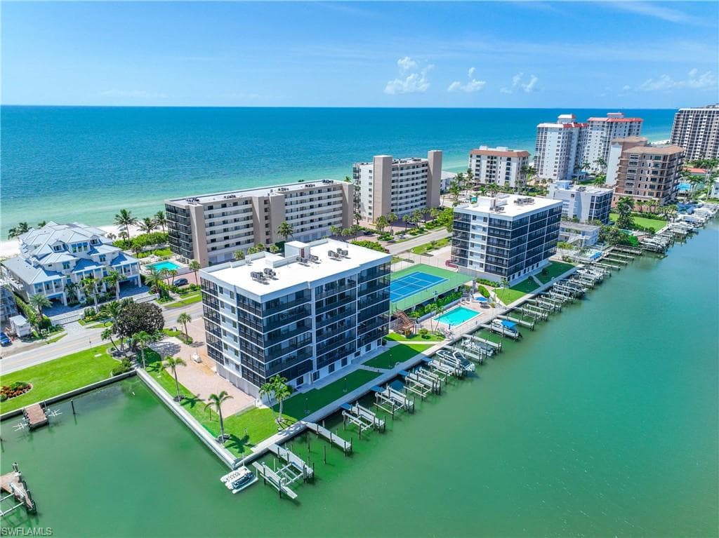 10420 Gulf Shore Dr 162, Naples, FL 34108-40