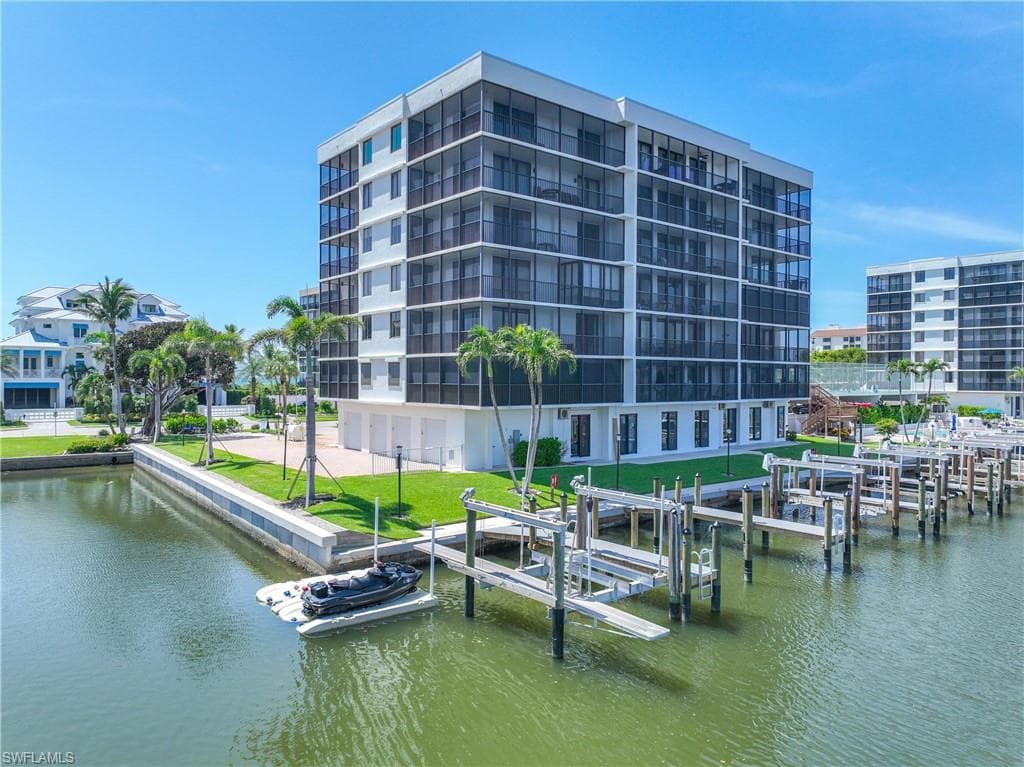 10420 Gulf Shore Dr 162, Naples, FL 34108-41