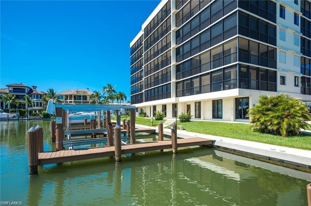 10420 Gulf Shore Dr 162, Naples, FL 34108-6