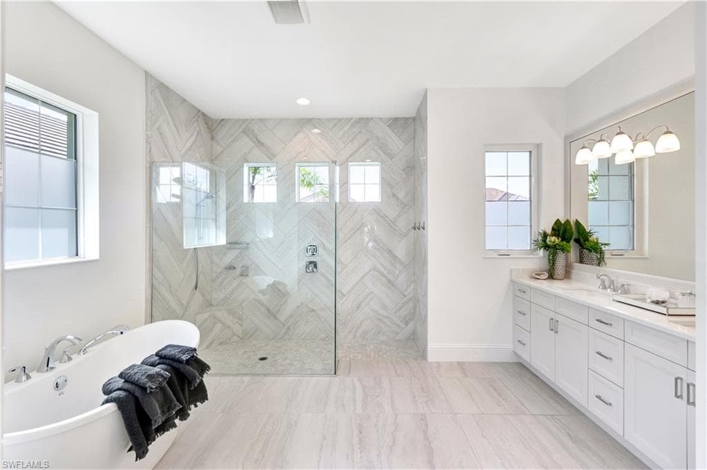 8912 Nevis Way, Naples, FL 34112-17