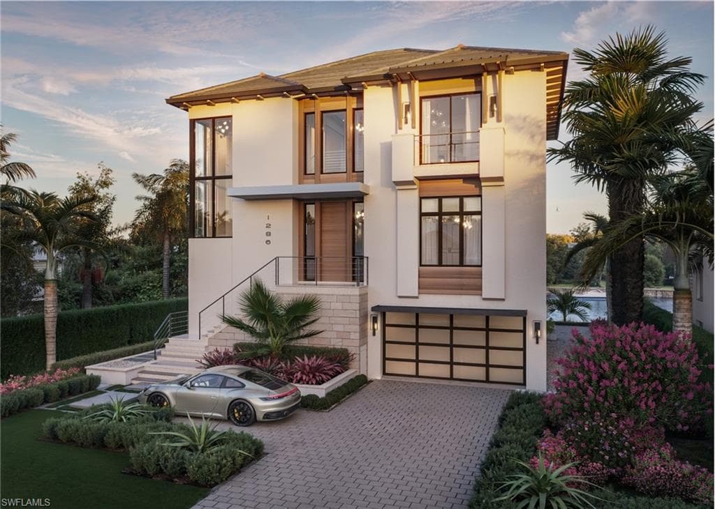 1286 Belaire Ct, Naples, FL 34110-1