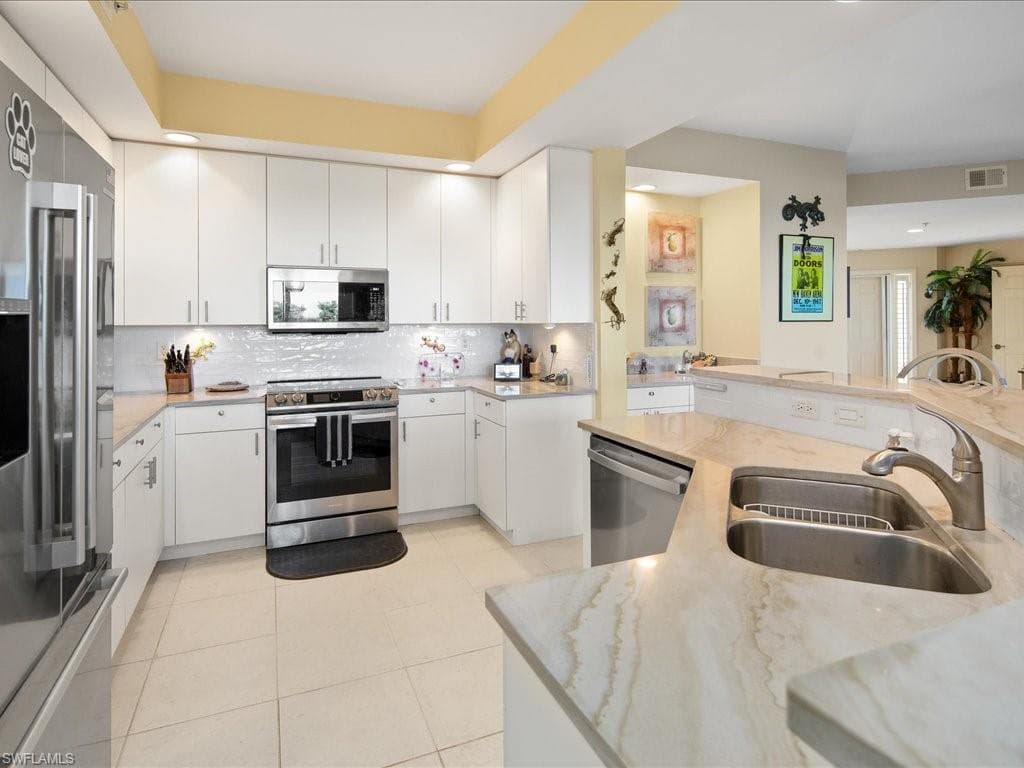 269 Vintage Bay Dr C8, Marco Island, FL 34145-11