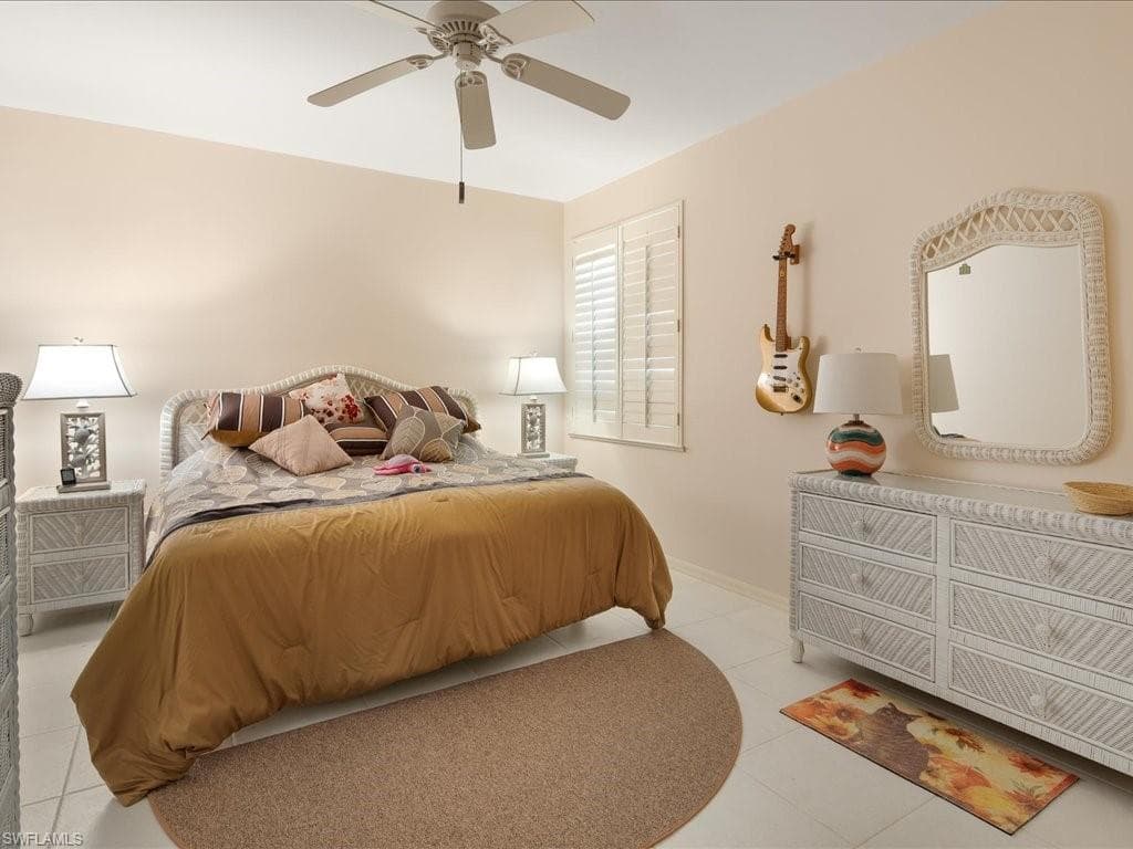 269 Vintage Bay Dr C8, Marco Island, FL 34145-17