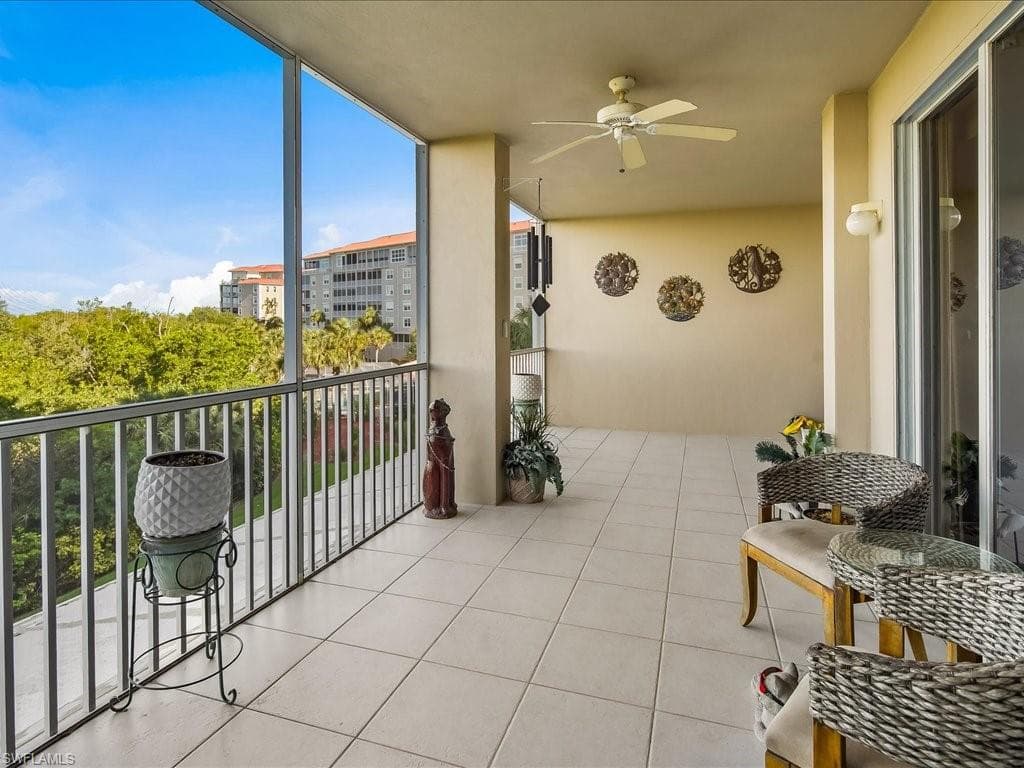 269 Vintage Bay Dr C8, Marco Island, FL 34145-7
