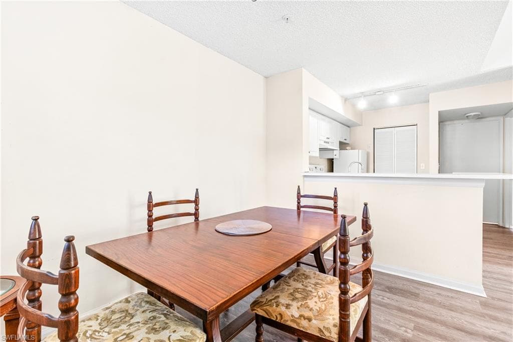 1260 Wildwood Lakes Blvd 208, Naples, FL 34104-14