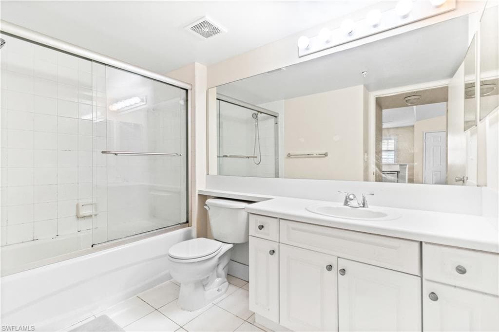 1260 Wildwood Lakes Blvd 208, Naples, FL 34104-25
