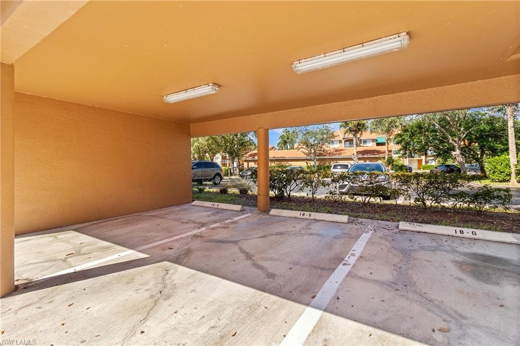 1260 Wildwood Lakes Blvd 208, Naples, FL 34104-32