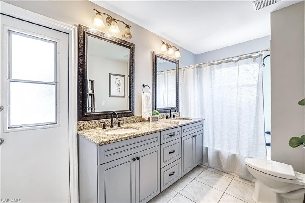 169 Plantation Cir, Naples, FL 34104-15