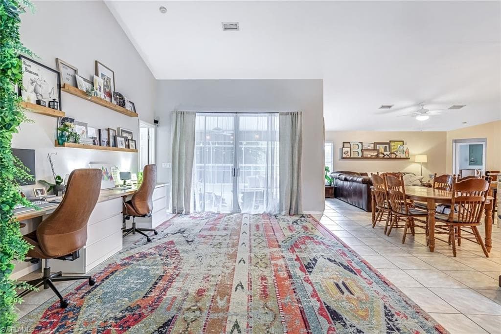 169 Plantation Cir, Naples, FL 34104-8