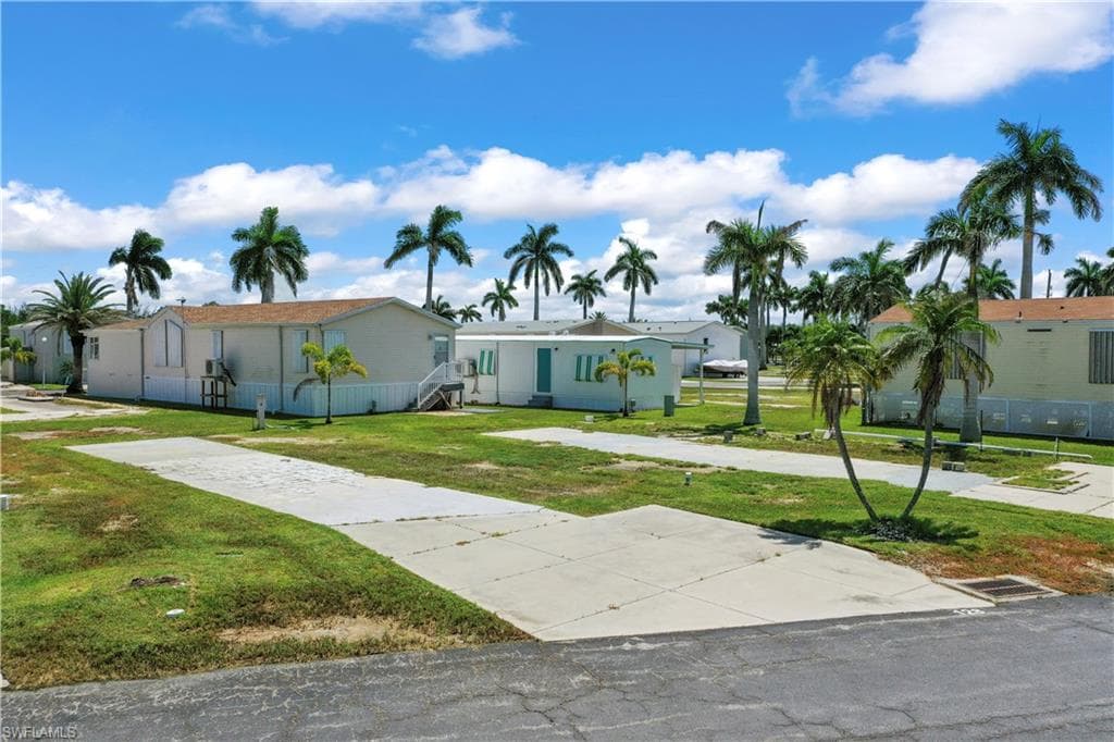 128 Cortez Way, Fort Myers Beach, FL 33931-2