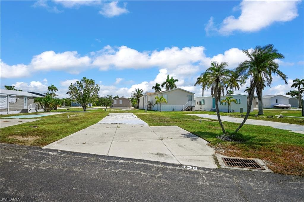 128 Cortez Way, Fort Myers Beach, FL 33931-4