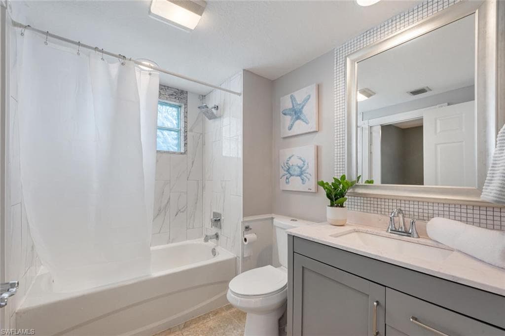 15586 Latitude Dr, Bonita Springs, FL 34135-15