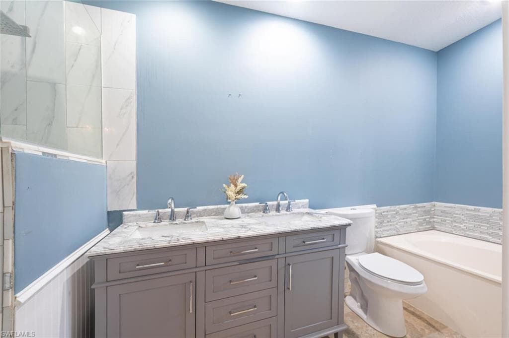 15586 Latitude Dr, Bonita Springs, FL 34135-25