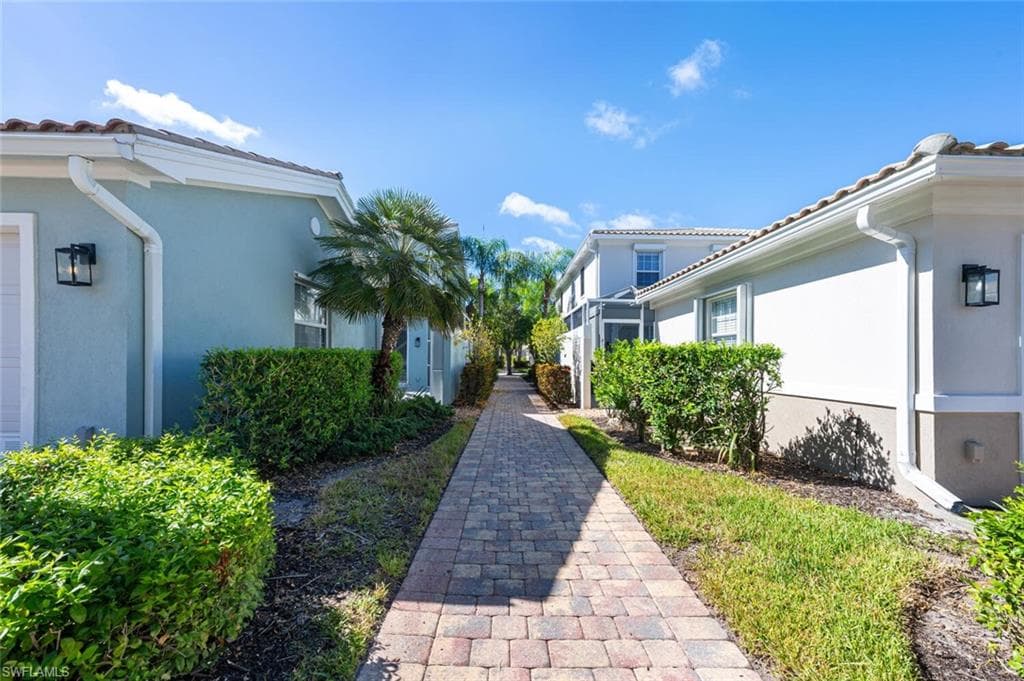 15586 Latitude Dr, Bonita Springs, FL 34135-35