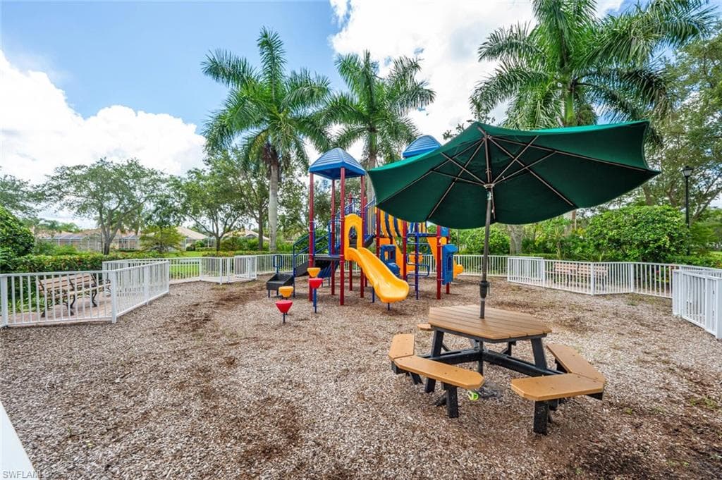 15586 Latitude Dr, Bonita Springs, FL 34135-50