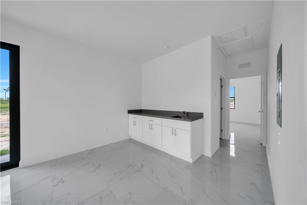 928/930 Hepburn Ave, Lehigh Acres, FL 33974-10