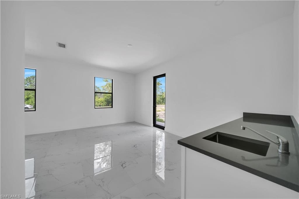 928/930 Hepburn Ave, Lehigh Acres, FL 33974-11
