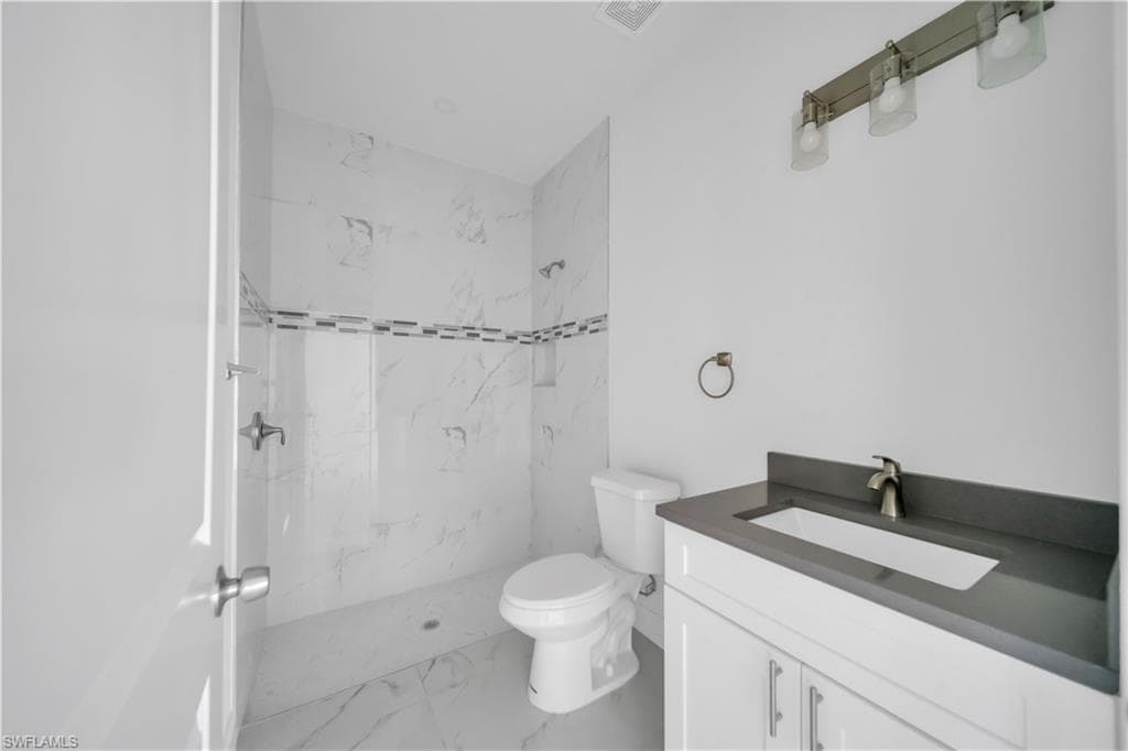 928/930 Hepburn Ave, Lehigh Acres, FL 33974-16