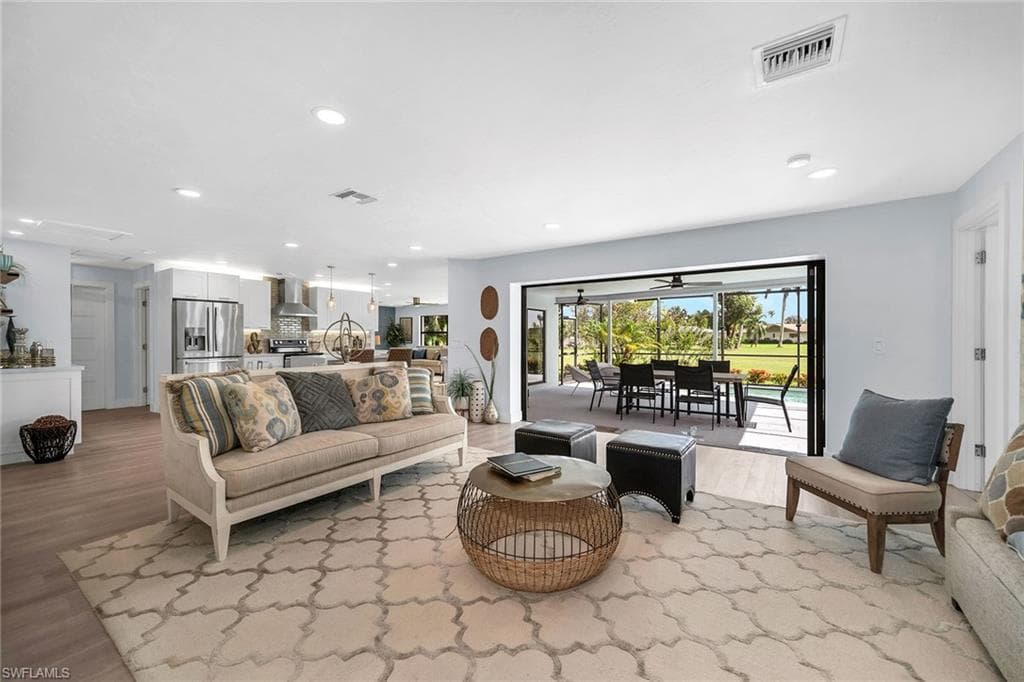 143 Saint Andrews Blvd, Naples, FL 34113-10