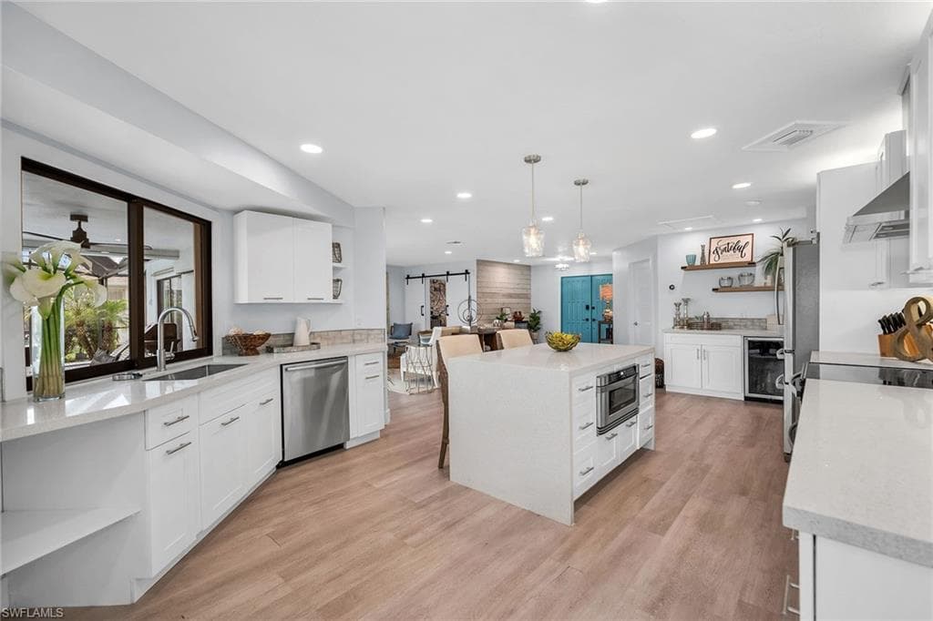 143 Saint Andrews Blvd, Naples, FL 34113-18